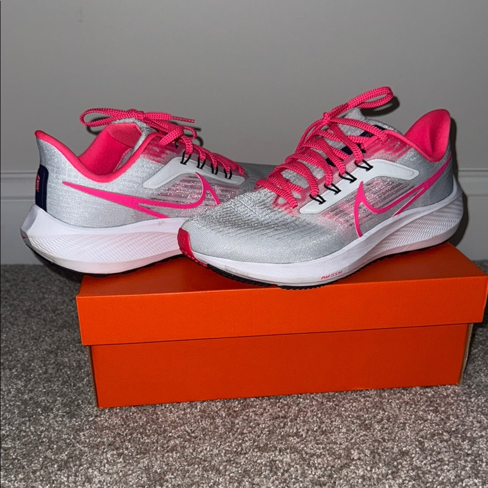 Nike Women's Running Shoes - Silver and Pink